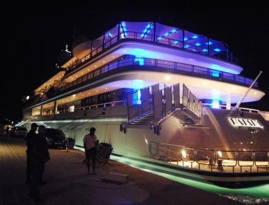 Ο Εμίρης του Κατάρ έκανε στάση στη Ζάκυνθο με το υπερπολυτελές «πλωτό παλάτι» του! (φώτο)